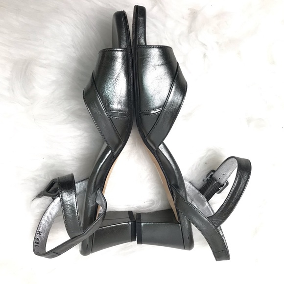 TARYN Rose 🌹 Heel Ankle Strap Sandal Shoes - Picture 2 of 7